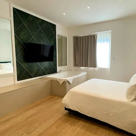 Monumental Luxury Bed & Breakfast