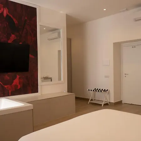 Monumental Luxury 4* Caserta